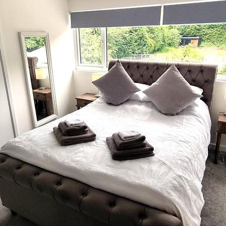 Beautiful Detached 1 Bedroom Apartment Eltham Exterior foto
